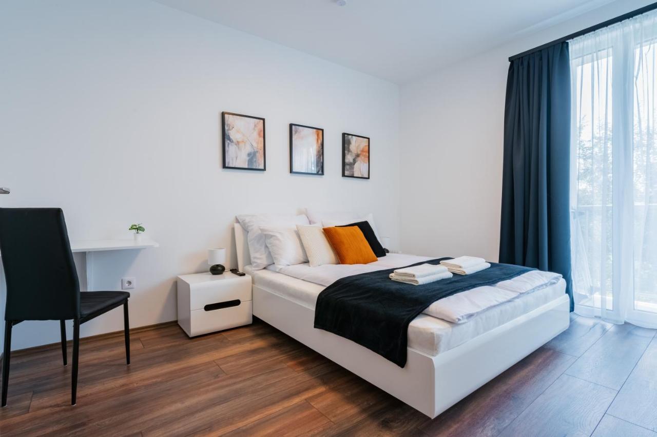 Fox Premium Apartment & Free Private Parking Будапеща Екстериор снимка